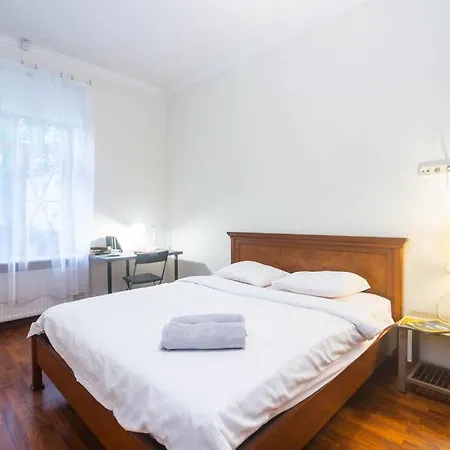 Spacious In The Center Of *